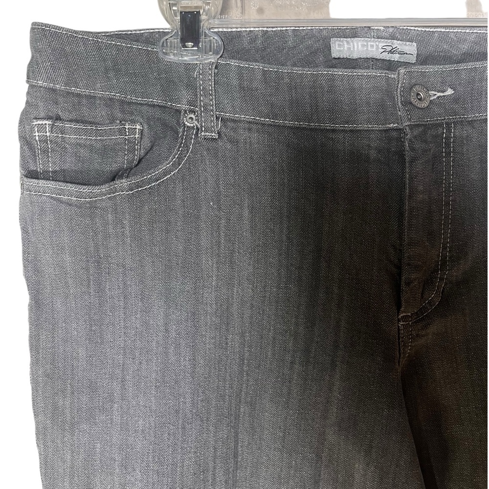 Chicos Platinum Womens Gray Cropped Jeans Sz 3 Embellished Back Pockets Straight